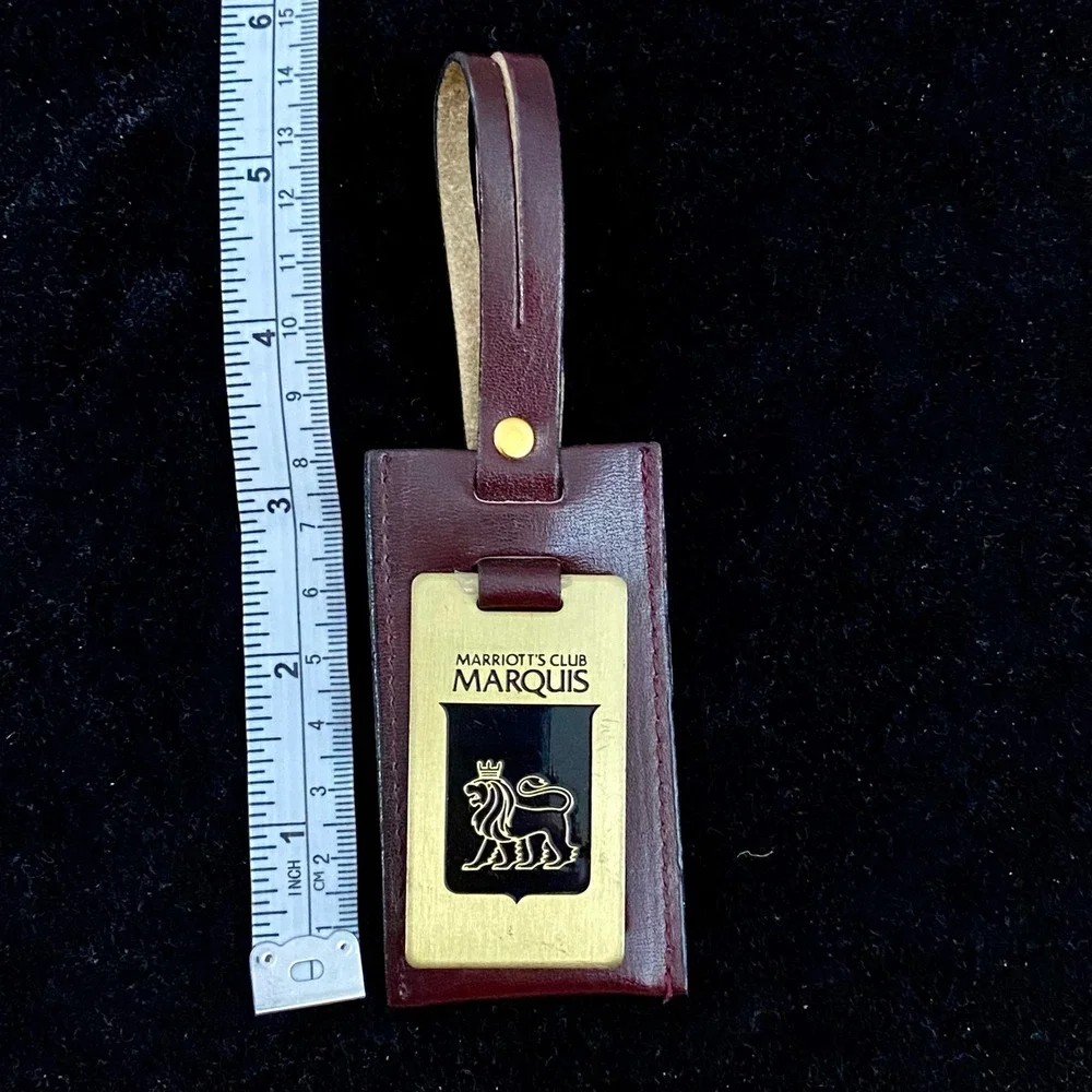 Vintage Marriott's Club Marquis Leather Luggage Tag Brass Lion Logo Travel Bag